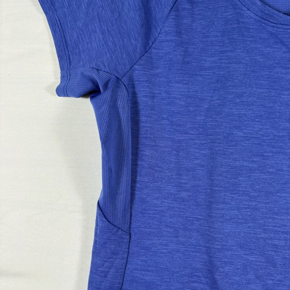 The North Face Womens FlashDry  Blue V-Neck Mesh Active T-Shirt Medium - Picture 4 of 7